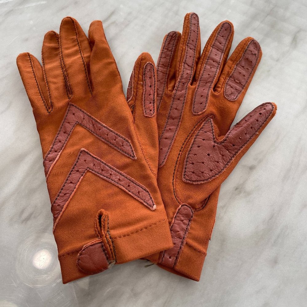 Brown Chevron One Size Nylon/Spandex Isotoner Driving Gloves by Aris